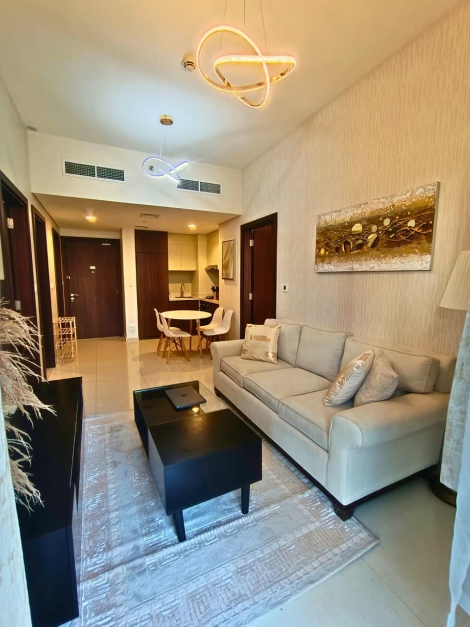 Canal View - 10 Minutes Walk to Dubai Mall Apartment in Dubai