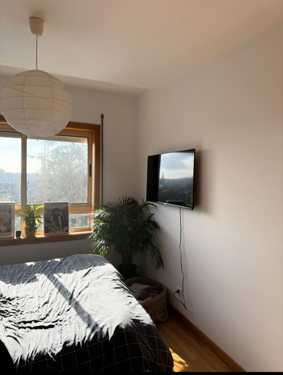 Quarto grande no centro do Porto Vacation rental in Porto