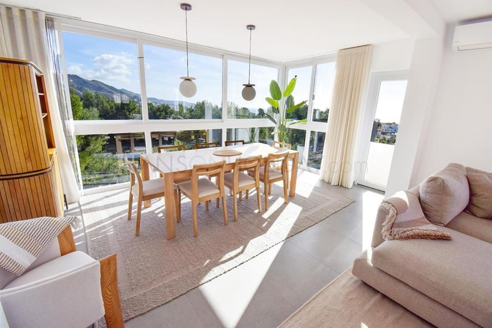 Villa Alegria, Frigiliana Luxury Villa with easy access, private pool and parking HansOnHoliday Rentals Villa in Axarquía