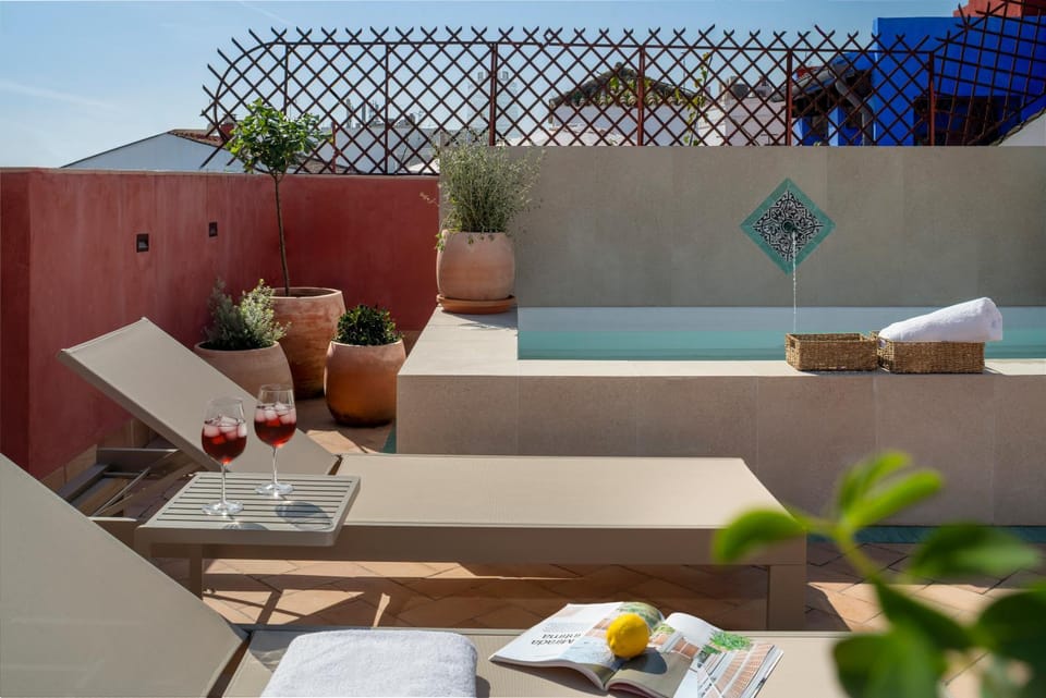Day, View (from property/room), Balcony/Terrace, Swimming pool