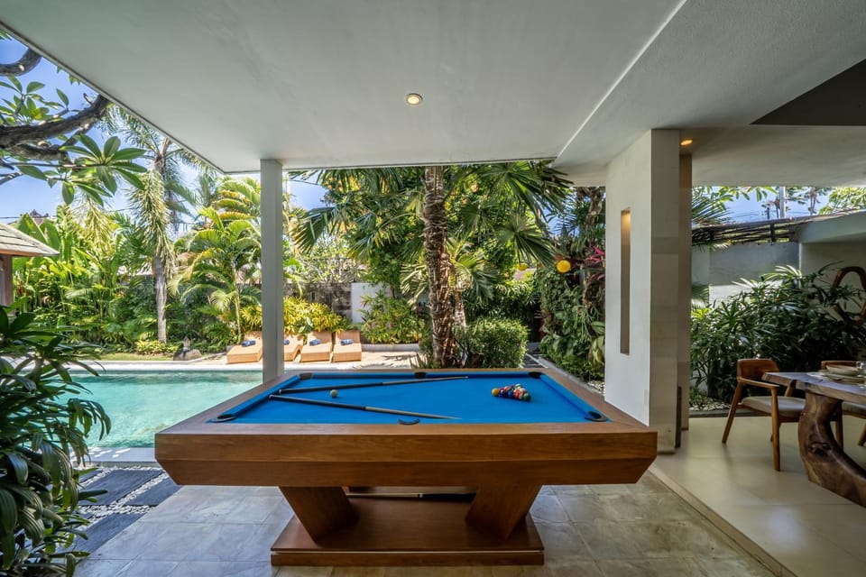 Billiard, Pool view, Pool view, Swimming pool, Swimming pool