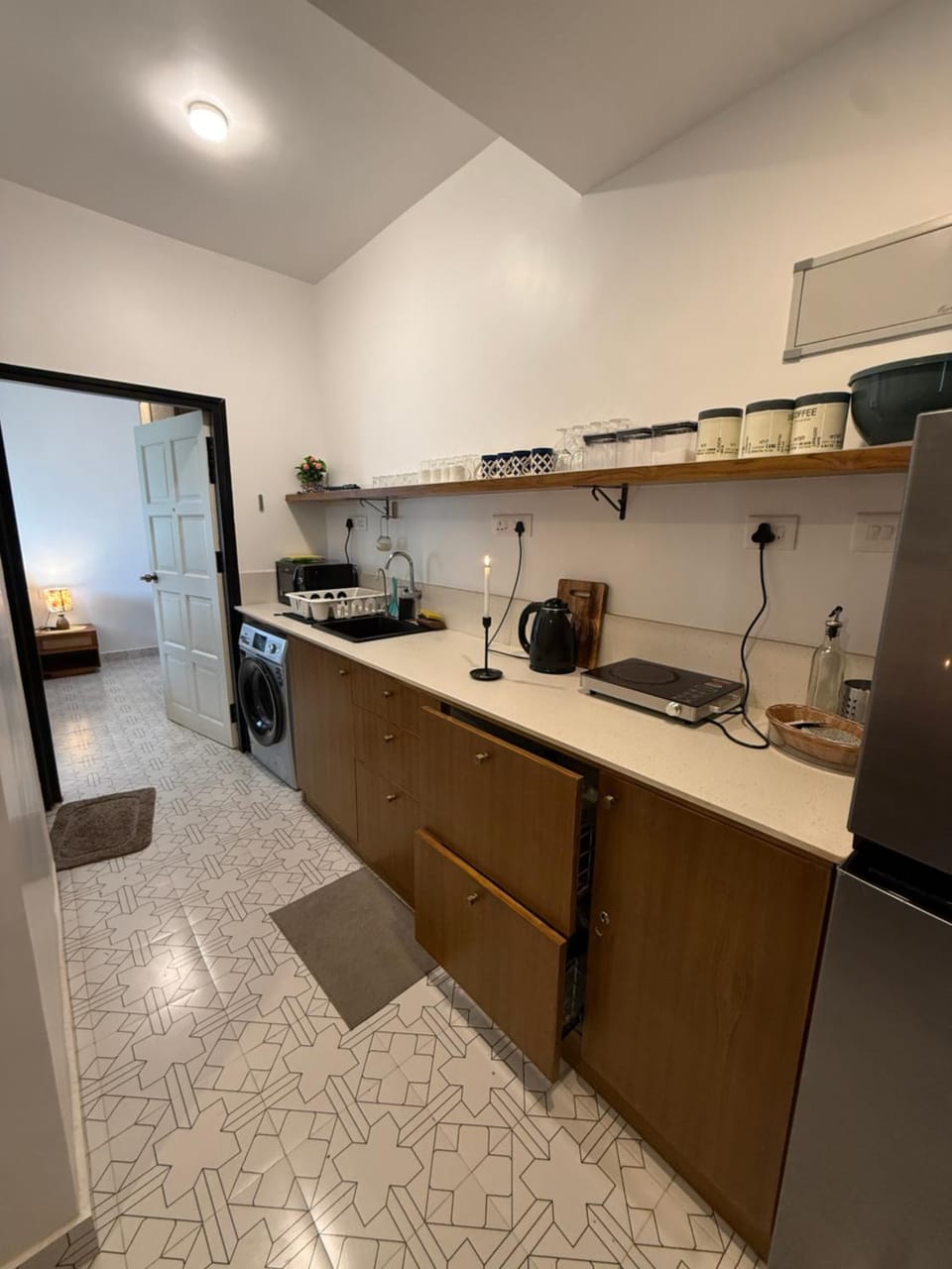 Kitchen or kitchenette