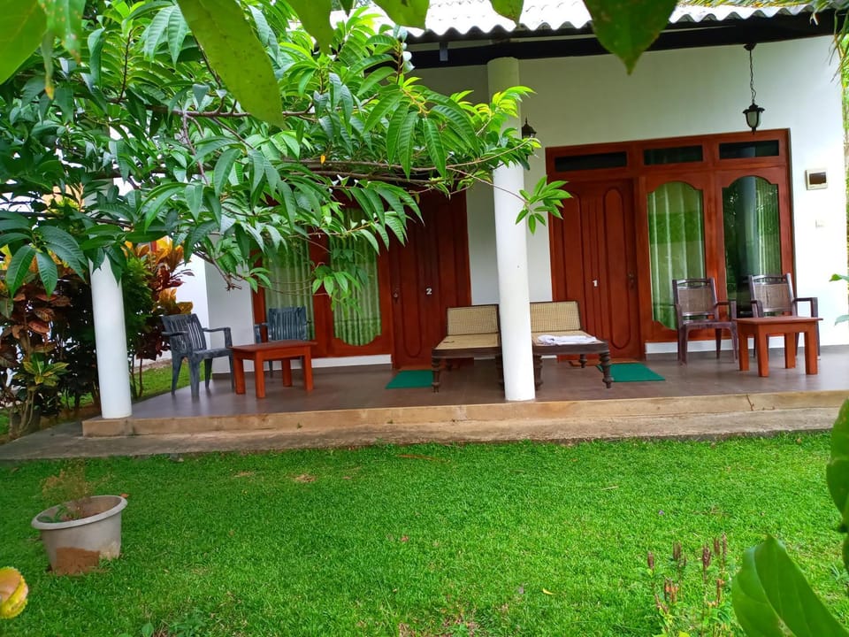 Habarana Hideaway Guest Bed and Breakfast in Dambulla