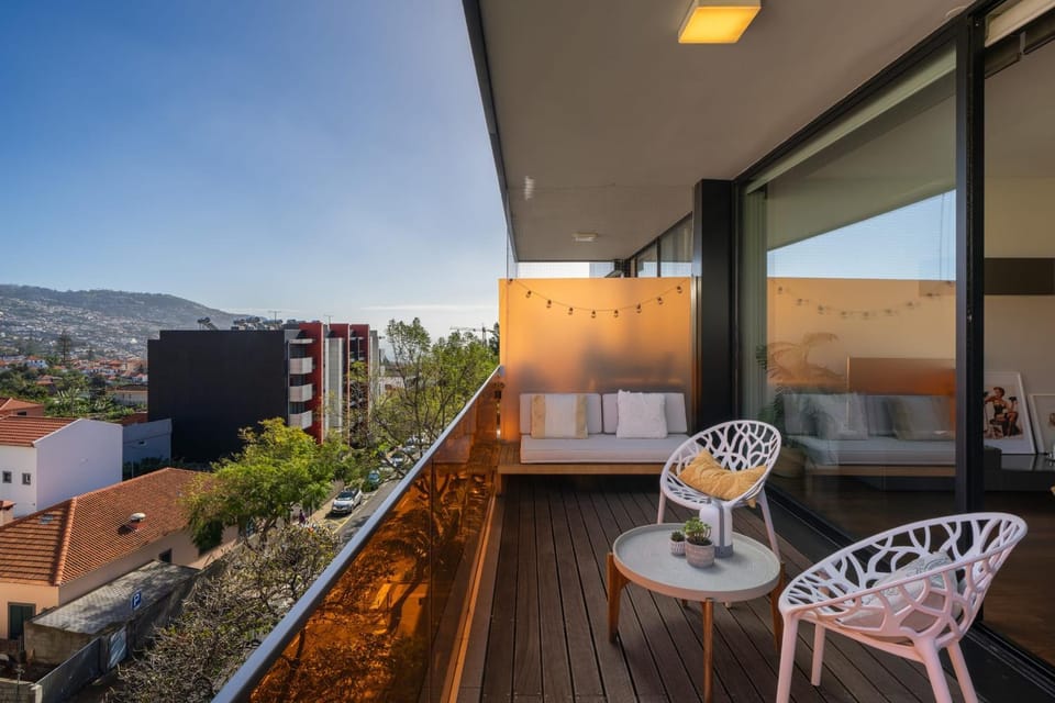 Day, Balcony/Terrace, Seating area, Mountain view