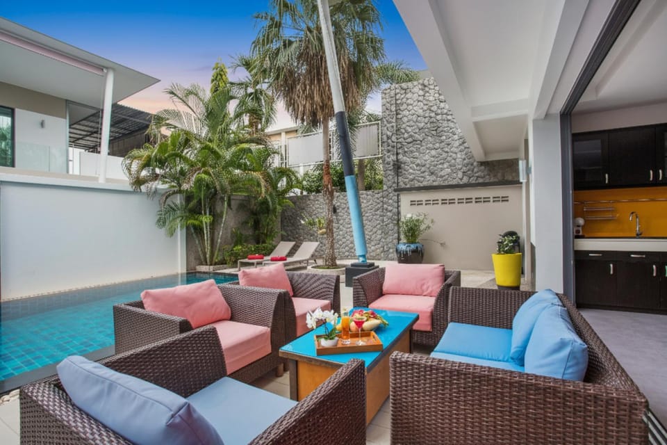 Patio, Garden, Seating area, Garden view, Swimming pool