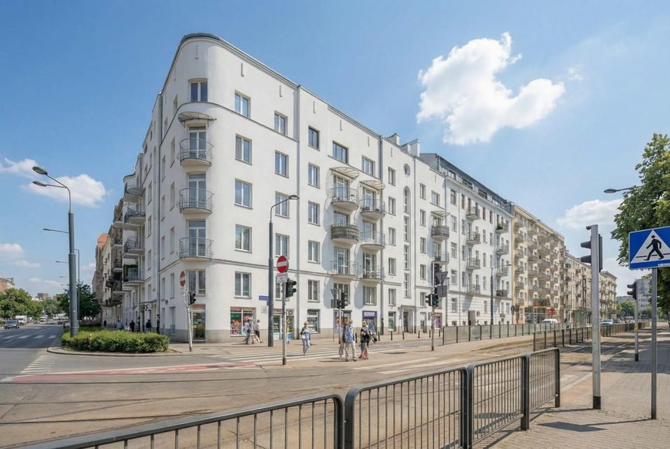 Property building, Neighbourhood
