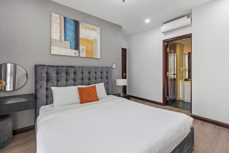Royal City 2BR Bright Pool Garden View Apartment in Hanoi