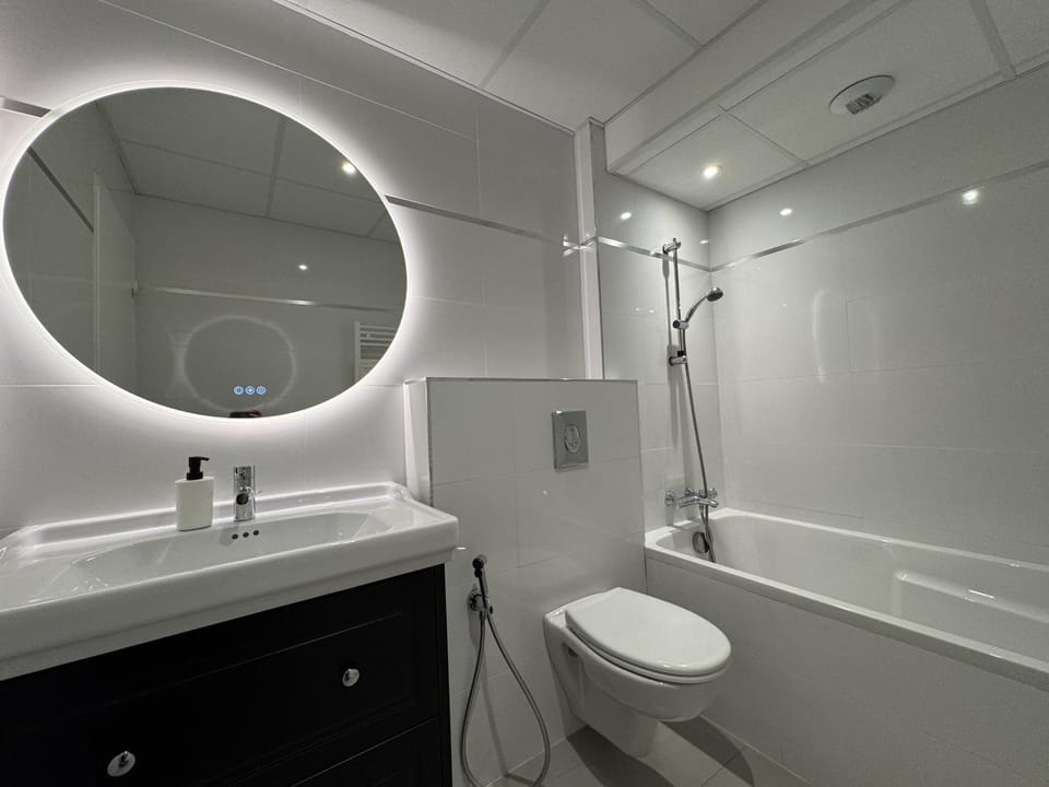 Toilet, Bathroom, Bath