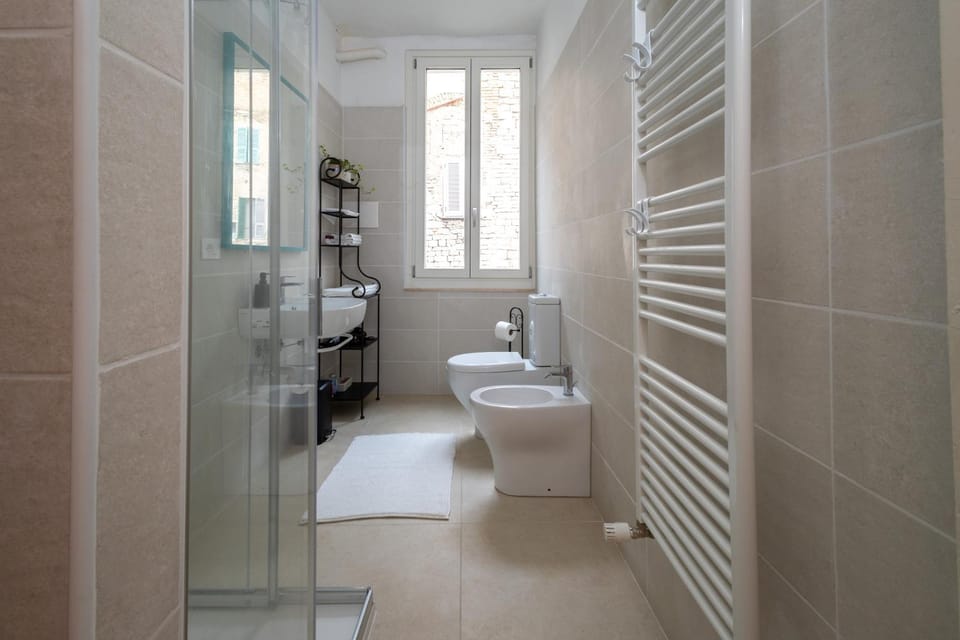 Shower, Bathroom, bidet