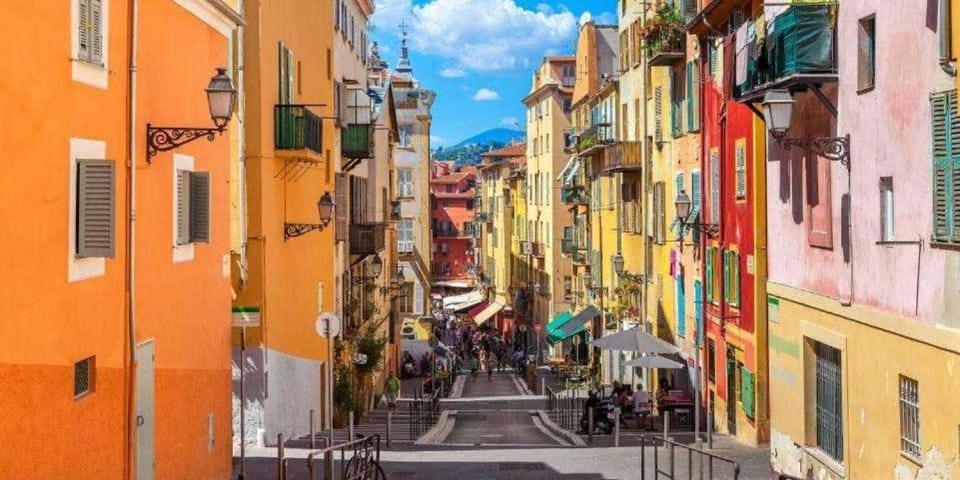 Small Duplex - Downtown - Close to Beaches Apartment in Nice