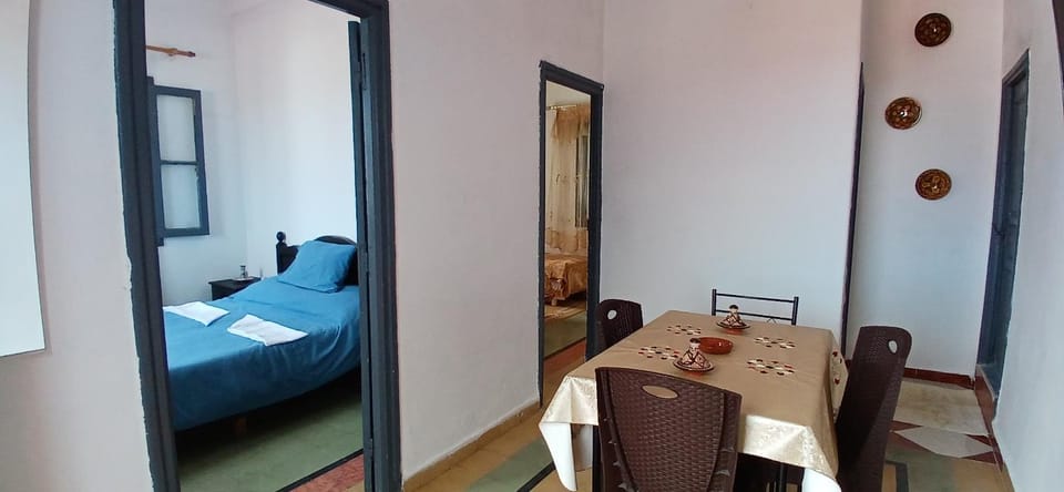 Bed, Living room, Photo of the whole room, Seating area, Dining area, Bedroom