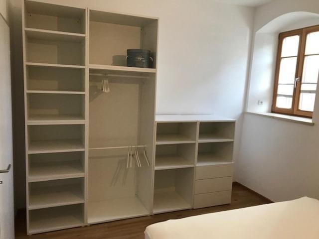 Photo of the whole room, wardrobe