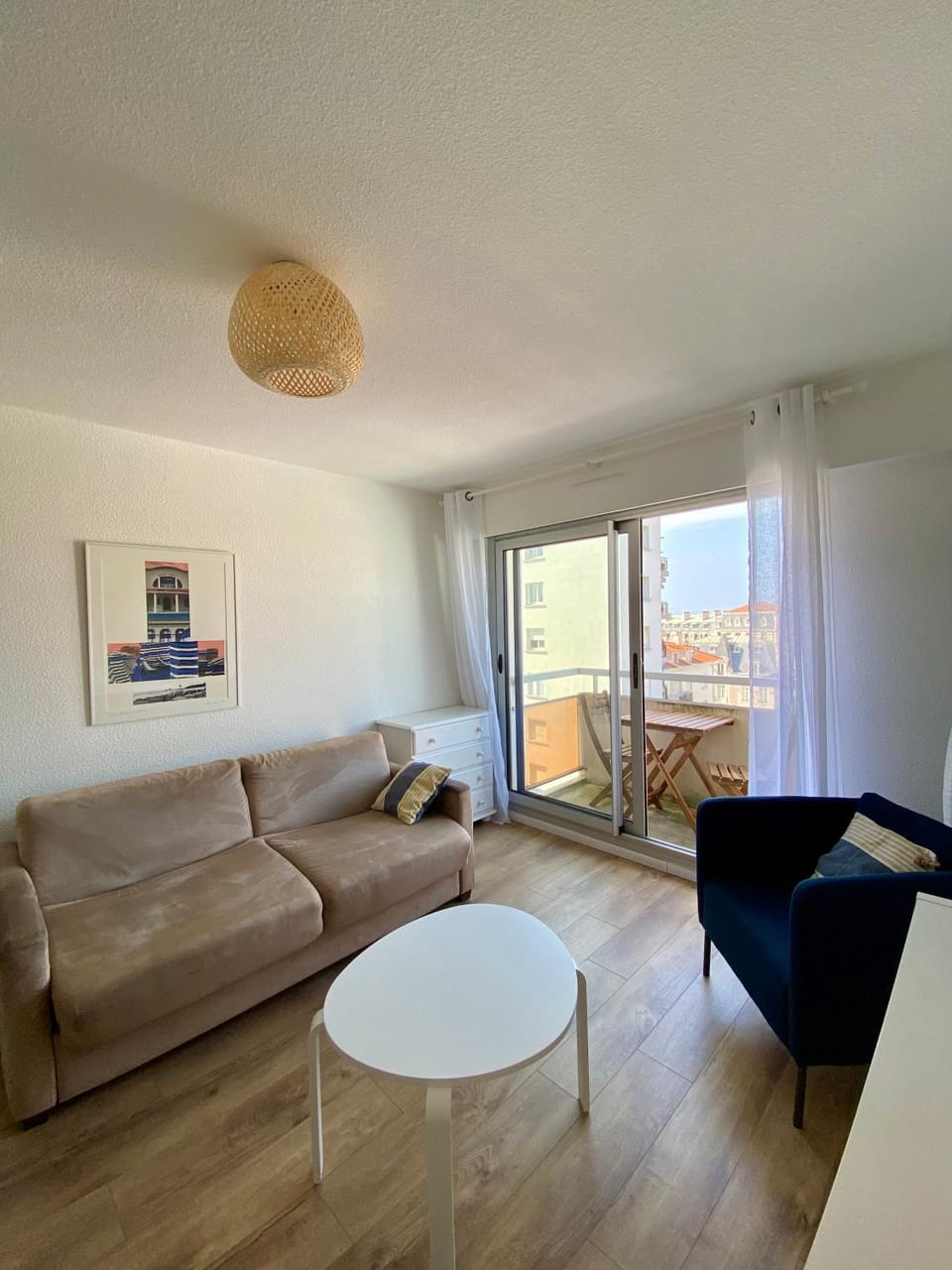 Studio 2 pers, balcon vue sur les Halles et l'océan, en plein cœur de Biarritz Apartment in Biarritz