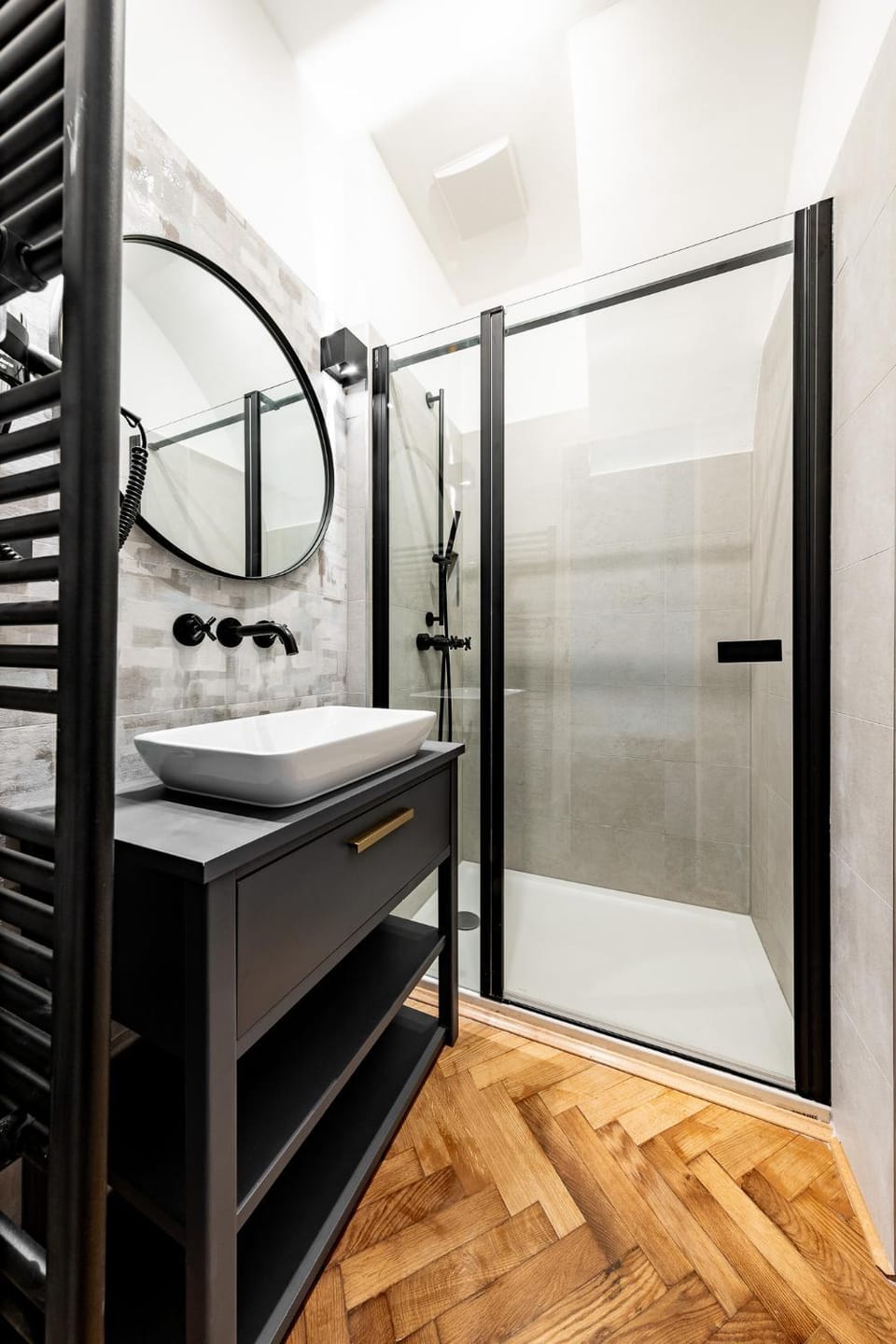 Shower, Bathroom, towels