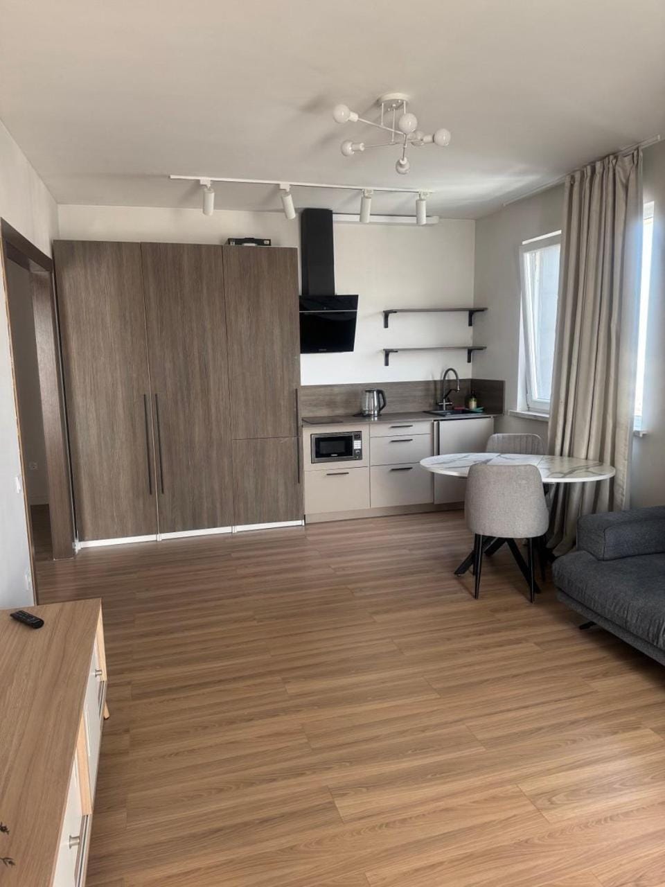 Абая 130 Двухкомнатная с видом на горы Apartment in Almaty