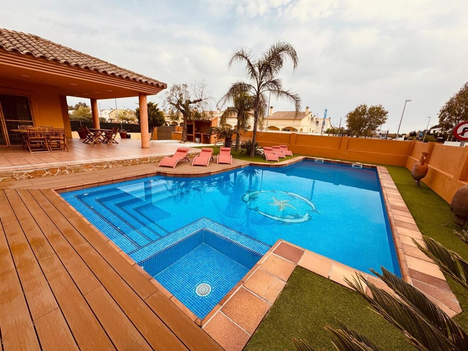 Pool view, Swimming pool