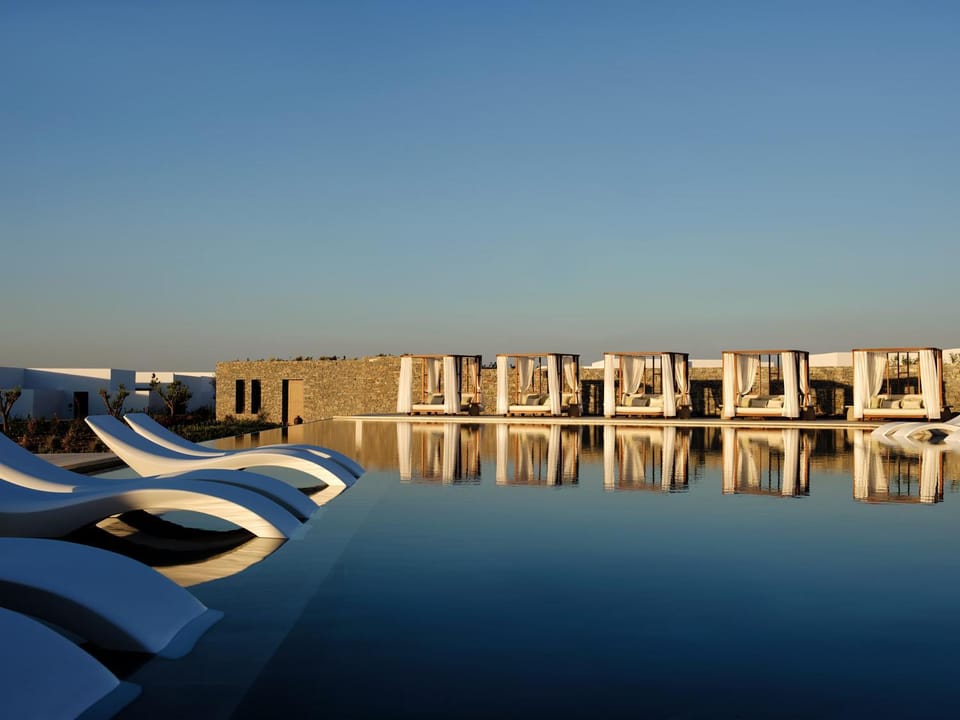 Property building, Day, Swimming pool, Swimming pool