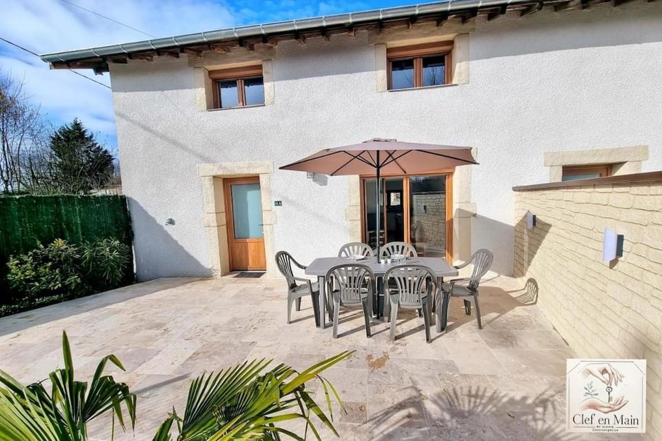Parenthèse en Dombes Maison au calme avec jardin House in Auvergne-Rhône-Alpes