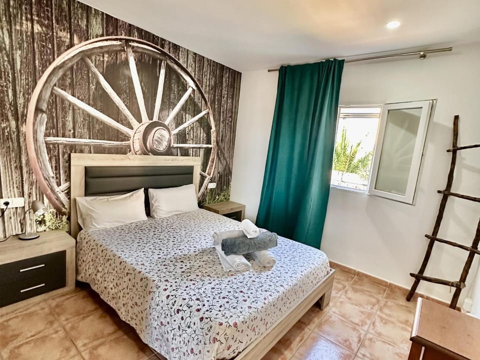 Living room, Bedroom