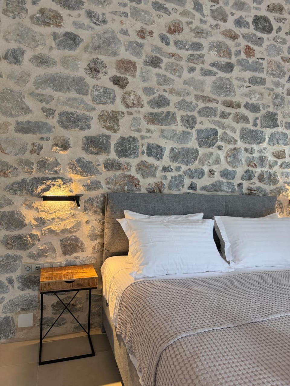 Almyra Suites Apartment in Peloponnese Region