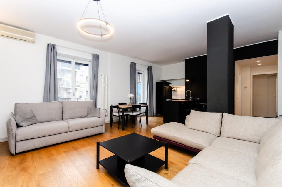 TV and multimedia, Kitchen or kitchenette, Living room, Seating area, Dining area, air conditioner
