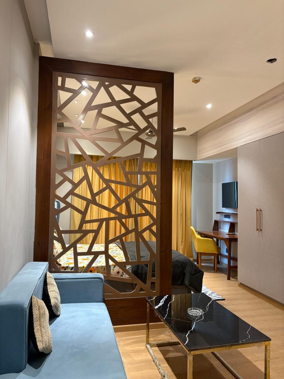 Living room, Seating area