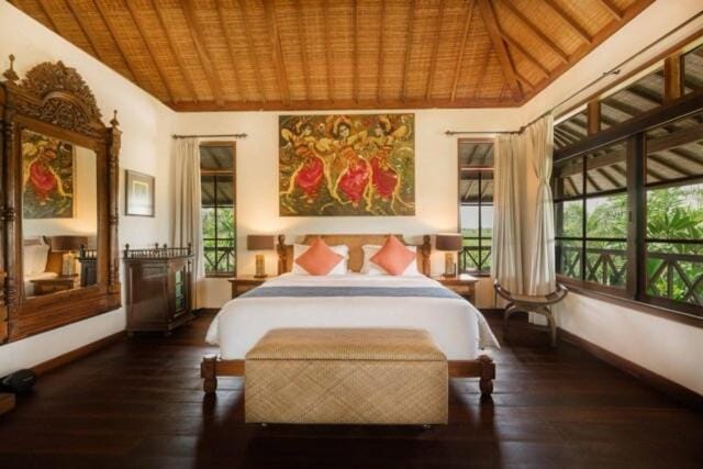 3BR Kangin Lane - A Queenslander Gem Villa in Kediri