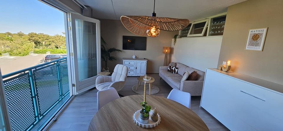 TV and multimedia, Balcony/Terrace, Living room