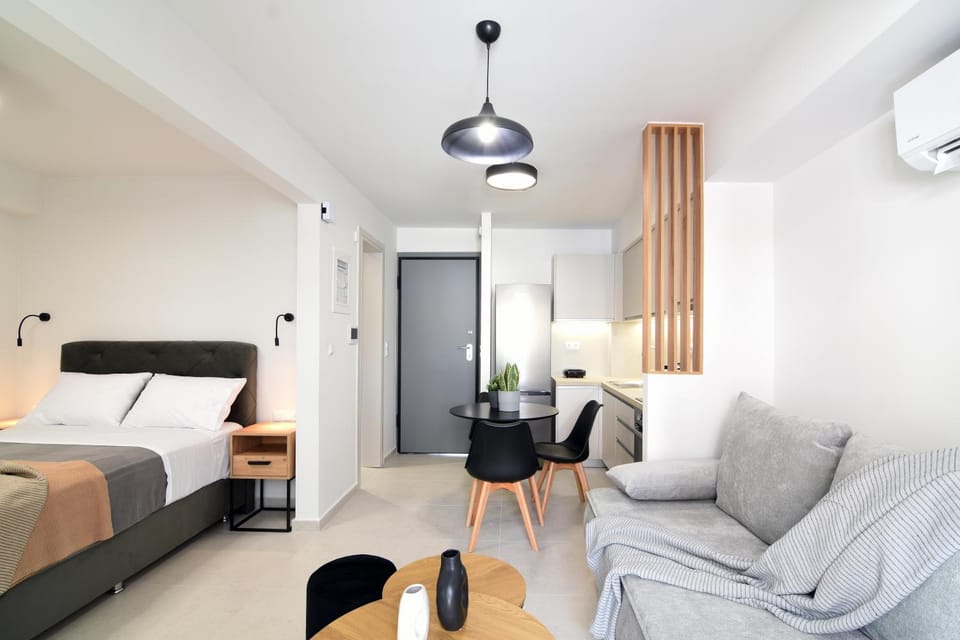 Bed, Living room, Photo of the whole room, Bedroom