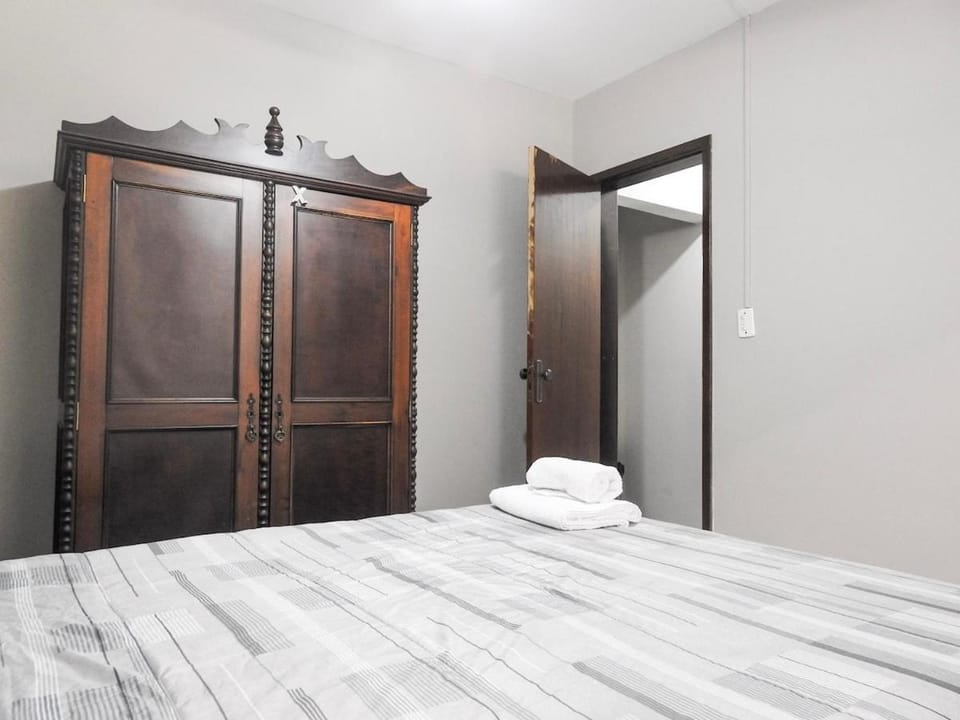 Private suite-5-minute-walk to the beach Apartment in Navegantes