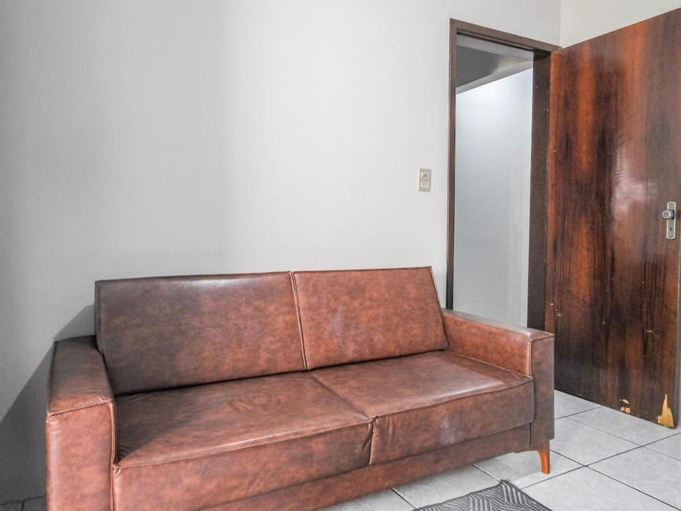 Private suite-5-minute-walk to the beach Apartment in Navegantes