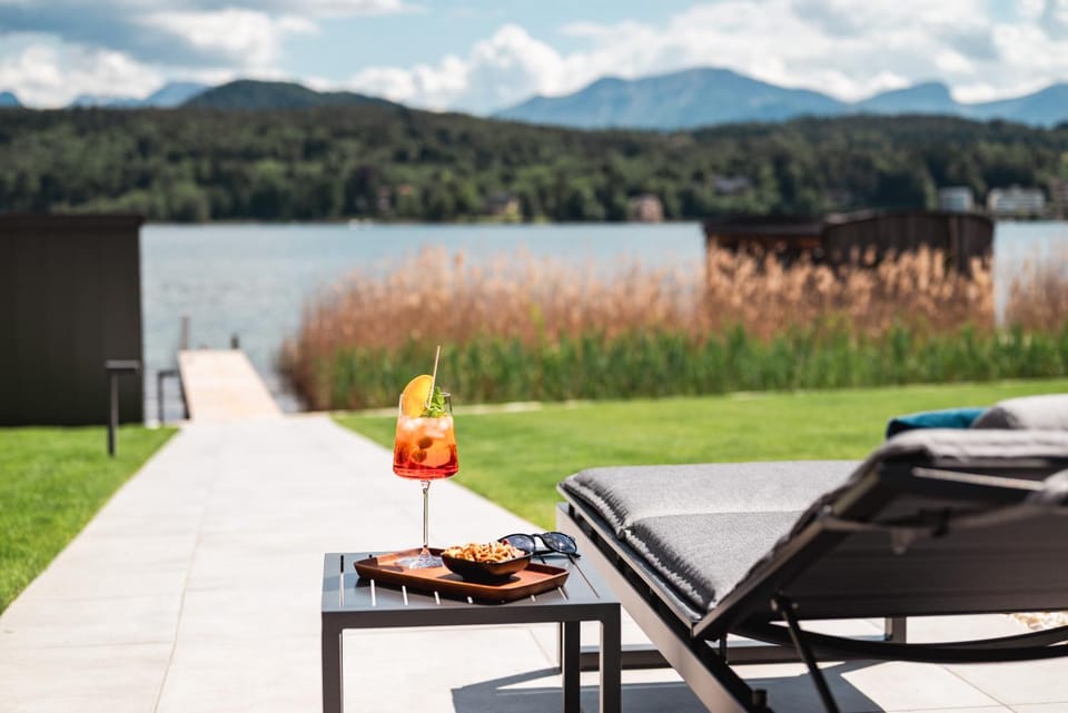 Beach, Lake view, Mountain view, sunbed