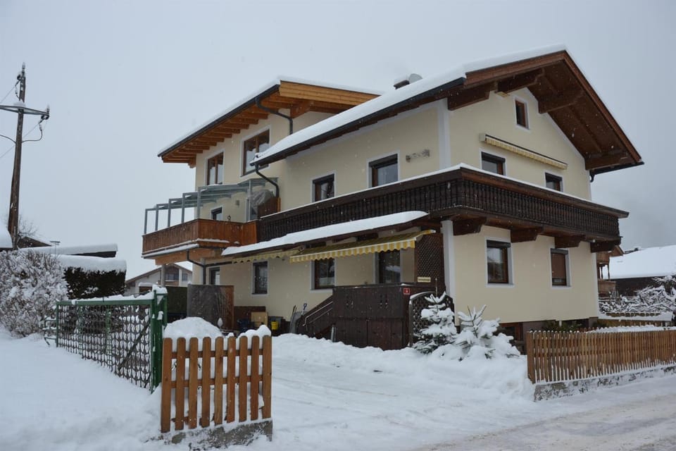 Property building, Winter
