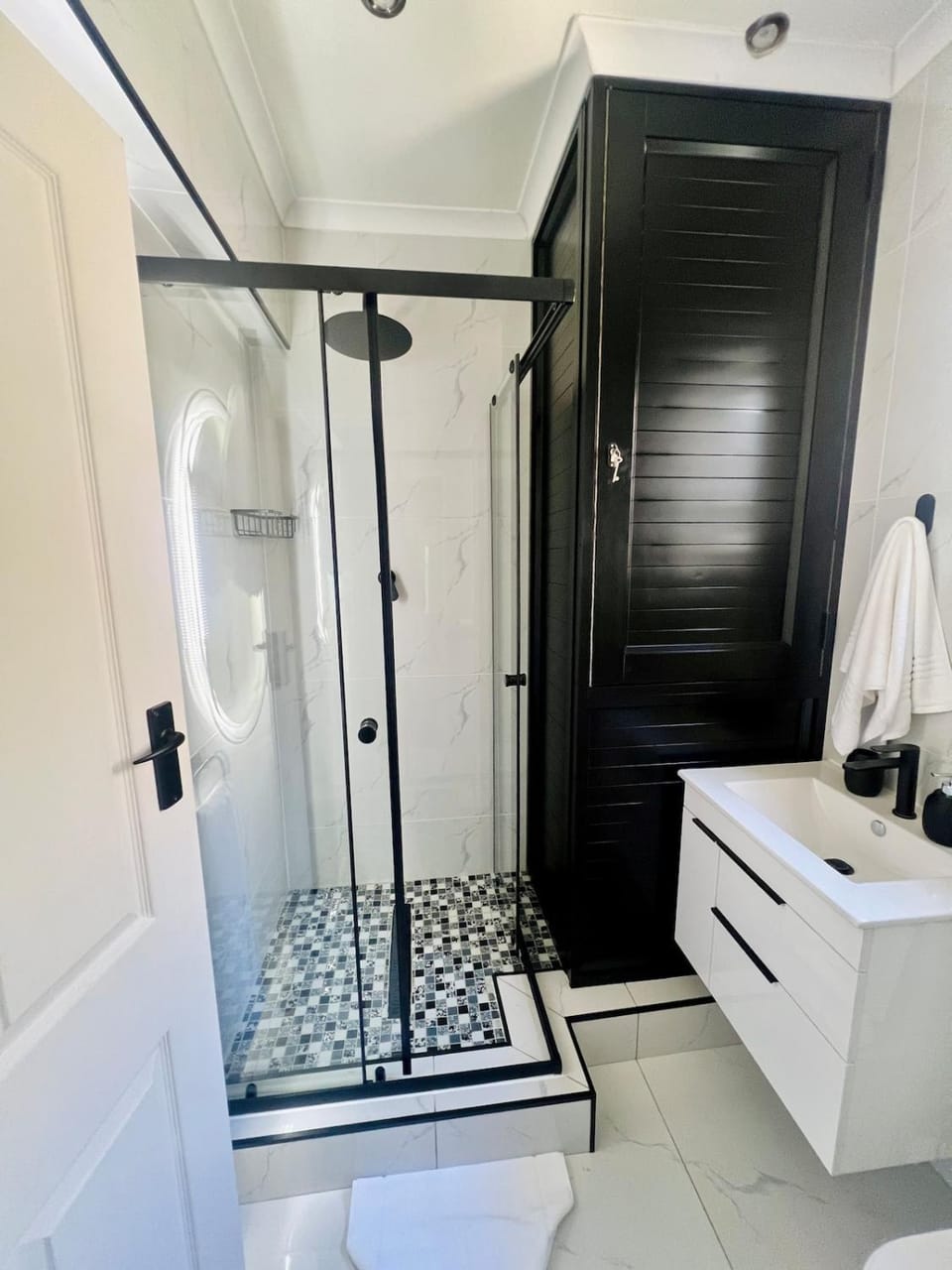 Tamboerskloof Studio Table Mountain View Apartment in Cape Town