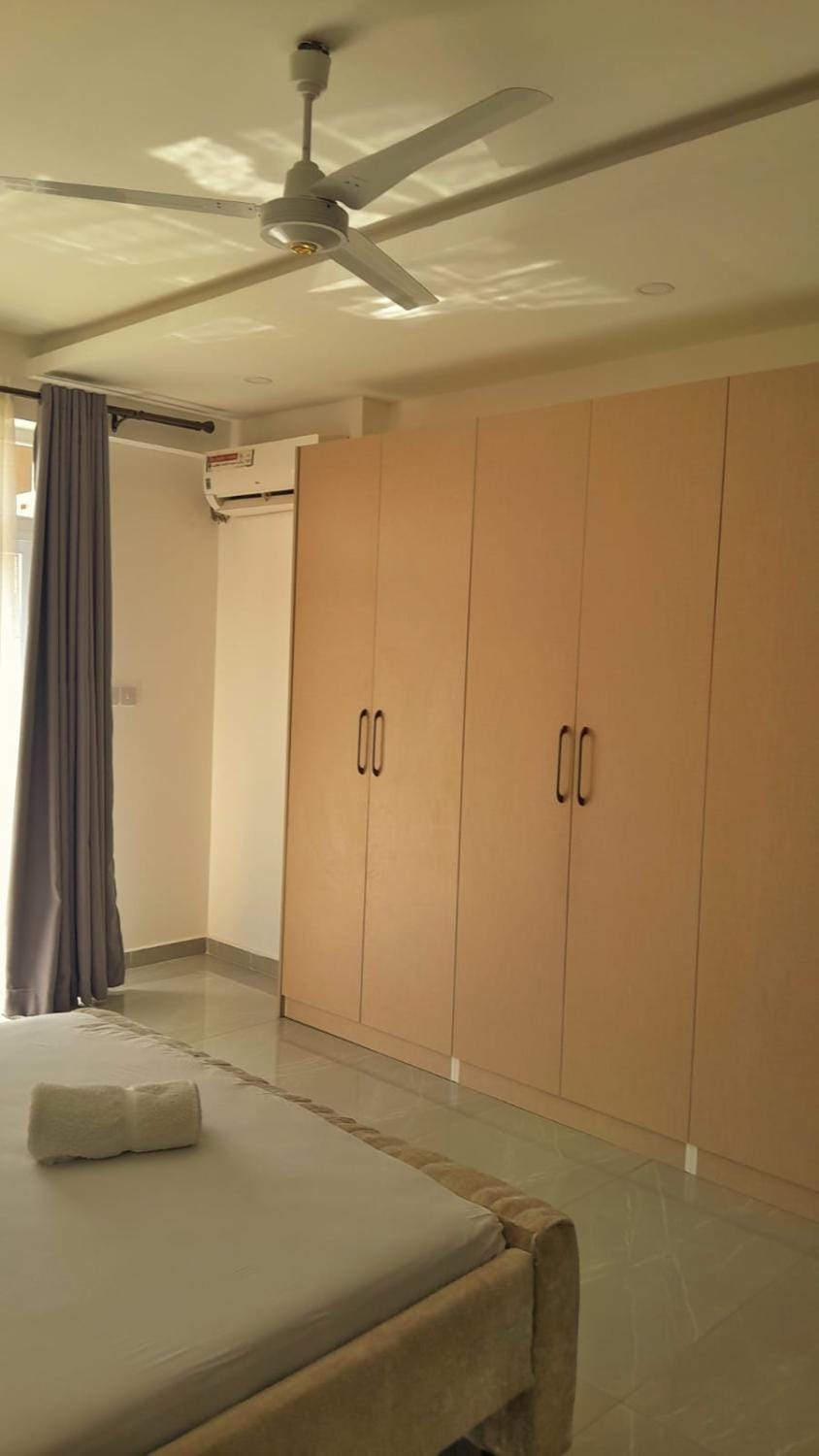 wardrobe, air conditioner