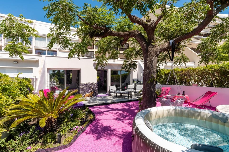 Property building, Patio, Garden, Beach, Garden view