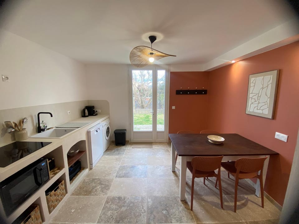 Kitchen or kitchenette, stove, kitchen