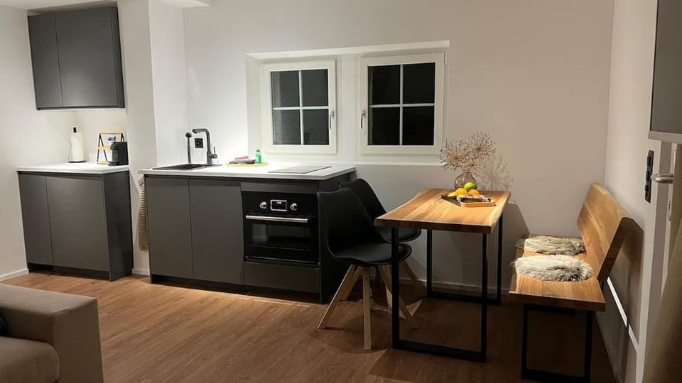 Kitchen or kitchenette, kitchen, kitchen