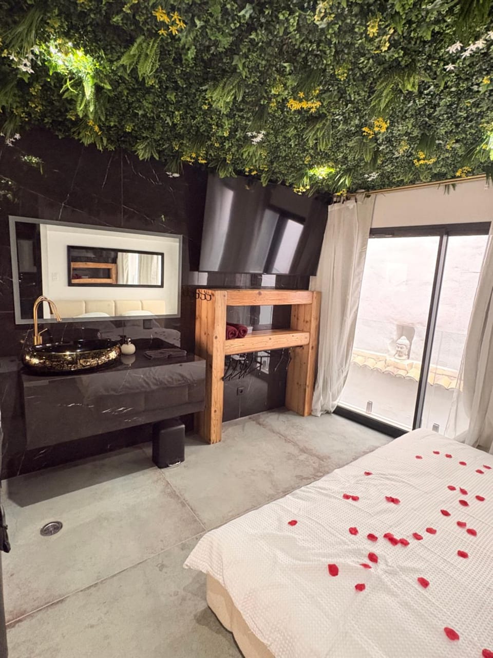 Love Room végétale n102 Apartment in Narbonne
