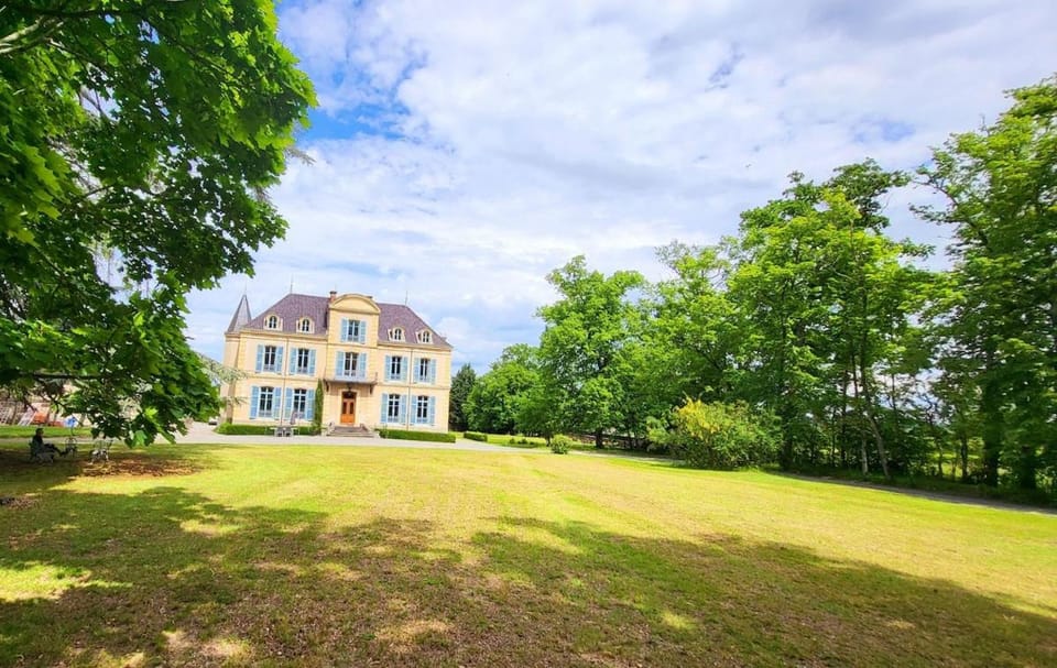Château les bardons Villa in Auvergne-Rhône-Alpes