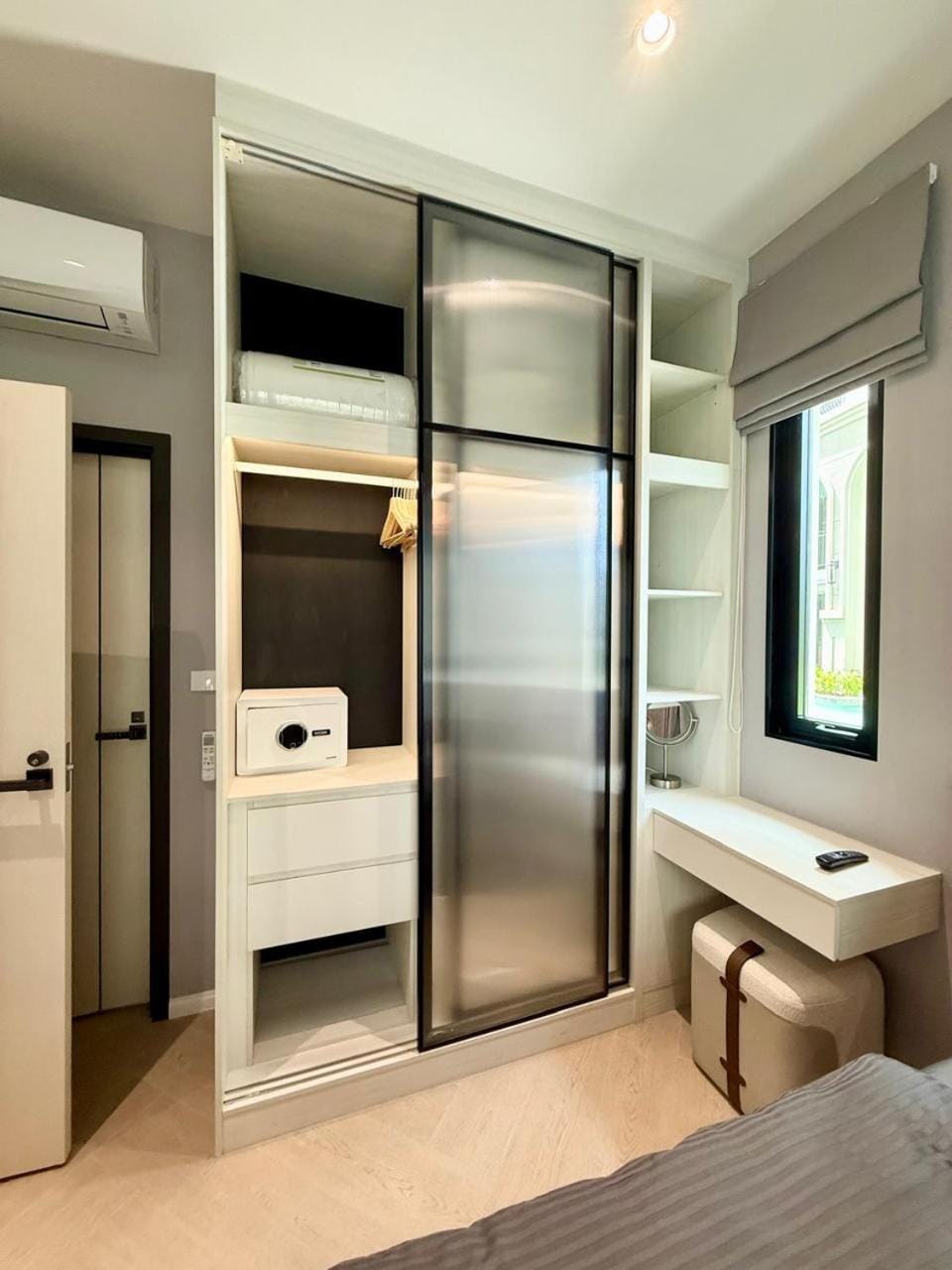 Bali Essence, The Title BangTao Apartment in Choeng Thale