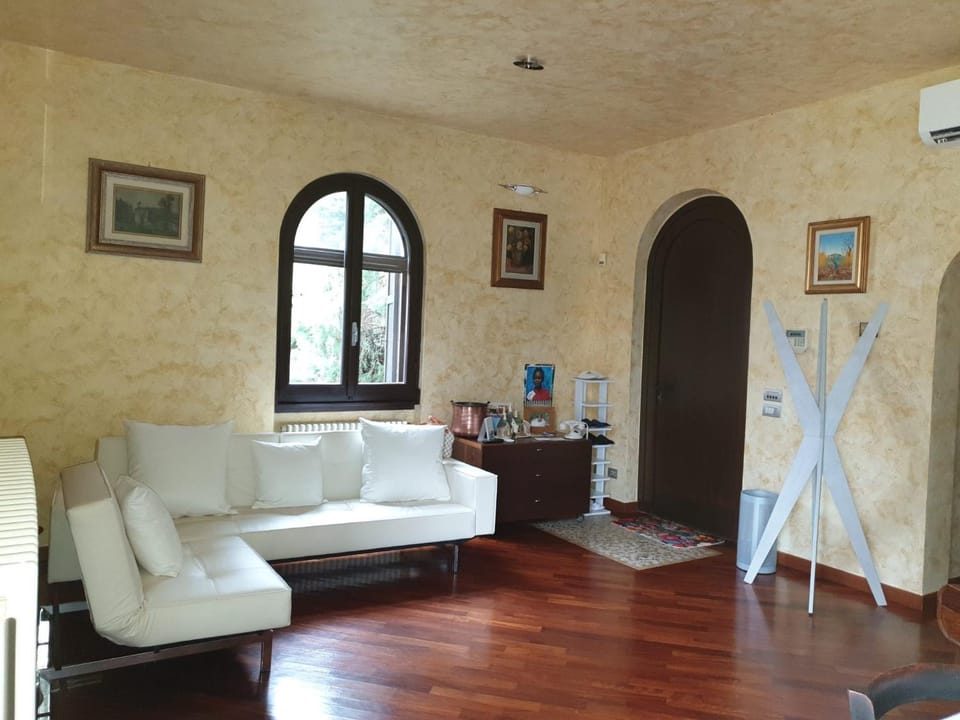 Lake House Villa in Lombardy