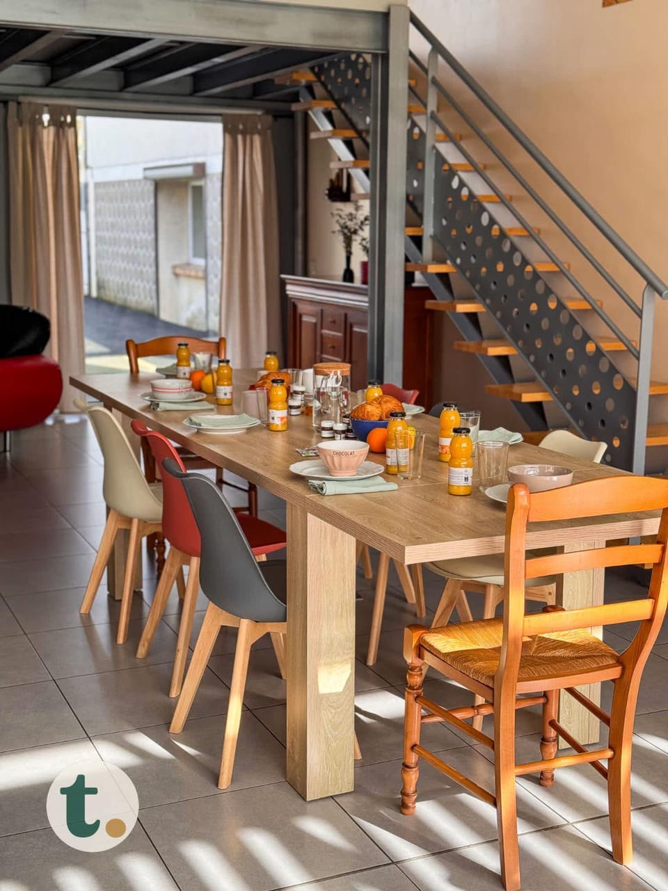 Living room, Dining area