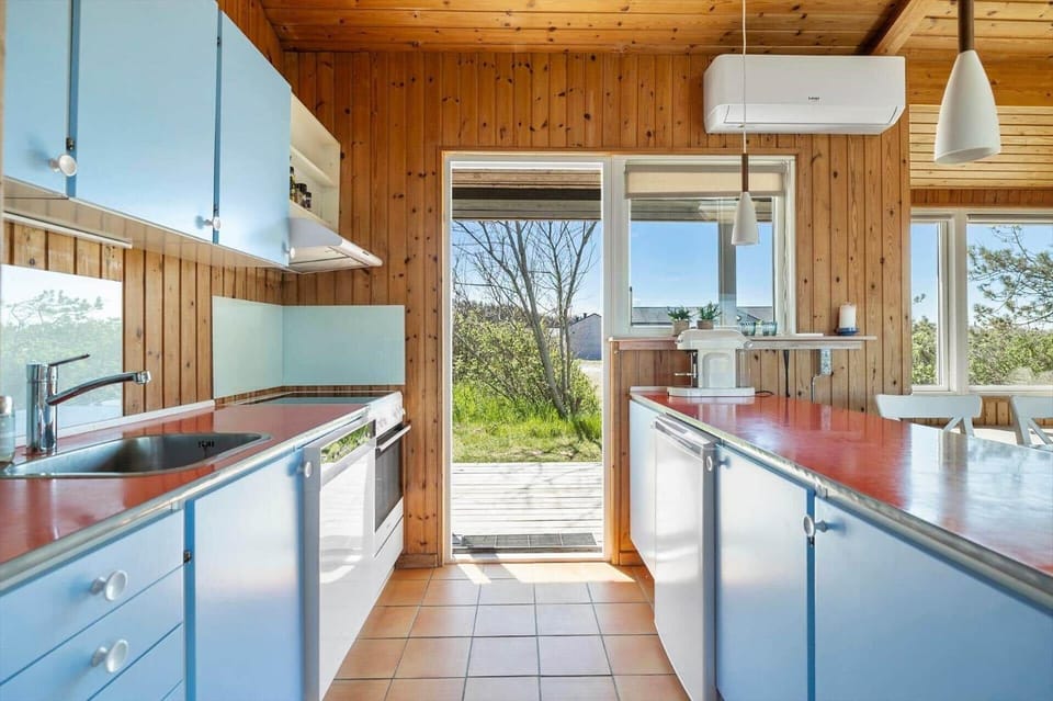 LN2029-Hjorring-Sostjernevej-5 House in Hirtshals