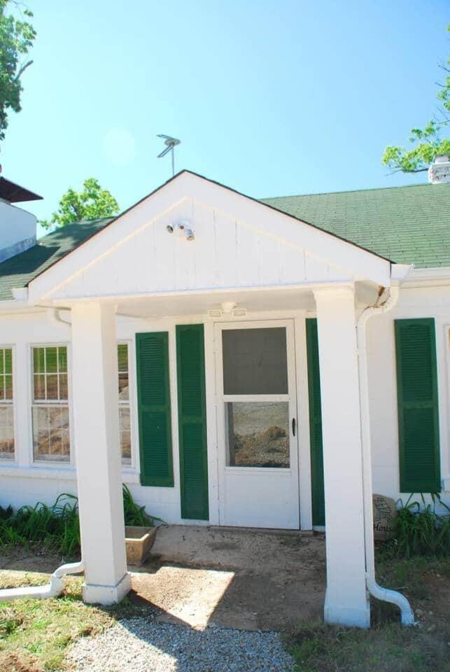 Cozy Cabin Retreat - Sleeps 8 - 1 Hr from STL Cabin in Ozark Mountains