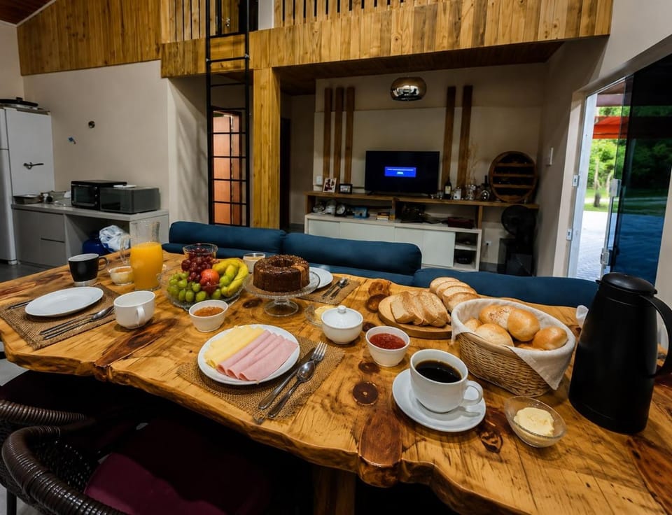 Rancho D'Lara Casa de Campo House in State of Paraná
