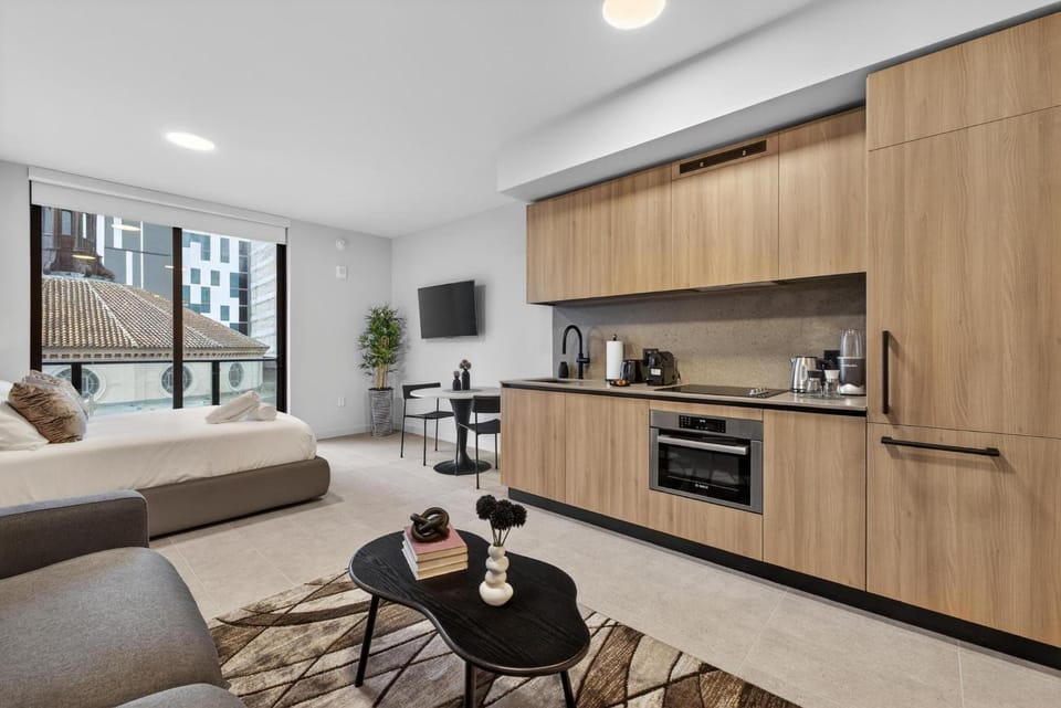 Kitchen or kitchenette, Living room, Dining area