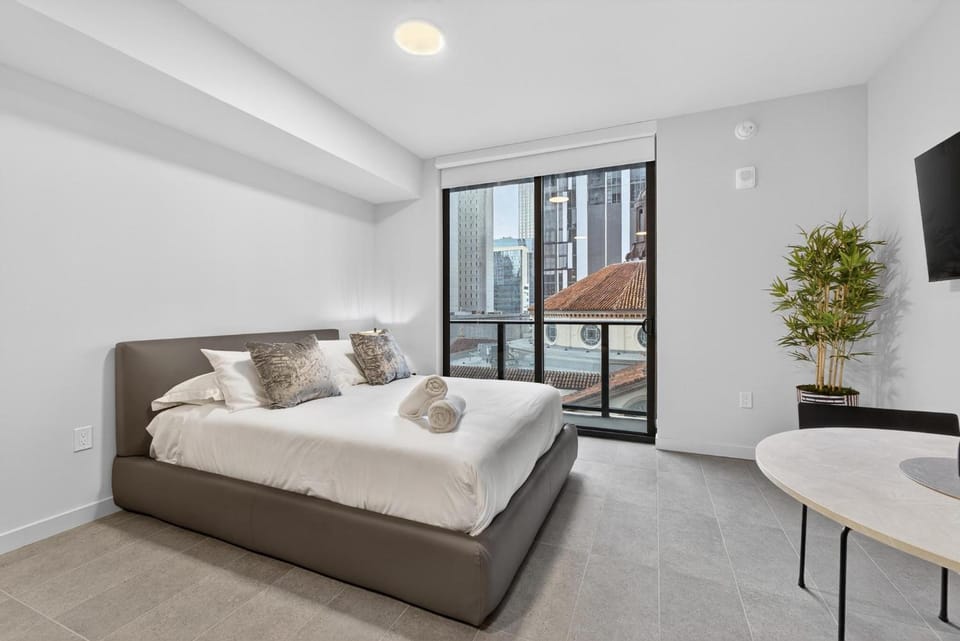 Bed, Bedroom