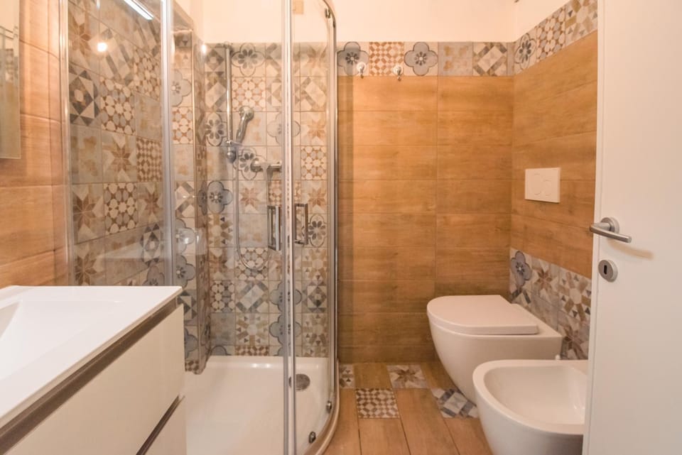 Shower, Toilet, Bathroom, bidet