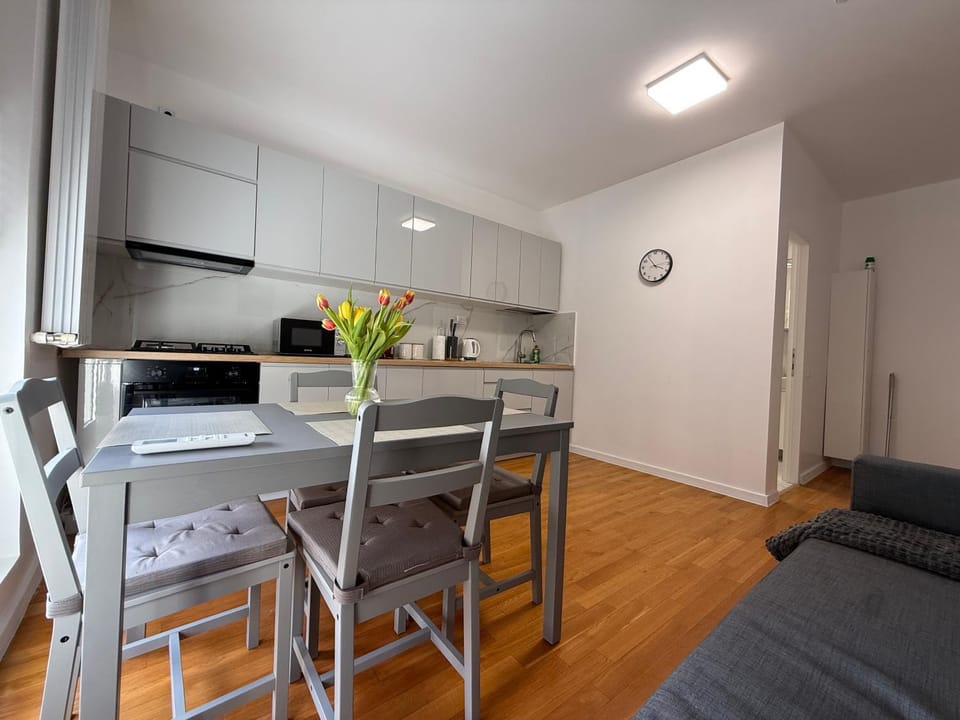 Coffee/tea facilities, Kitchen or kitchenette, microwave, oven, pet friendly, stove, toaster